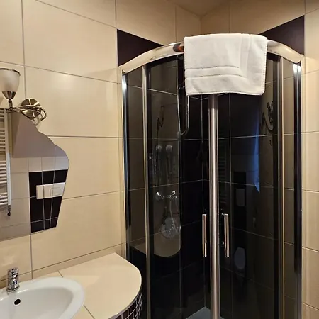 Palacyk 招待所 Chojnow