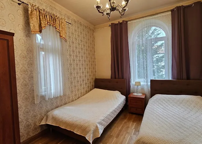 Palacyk ゲストハウス Chojnów