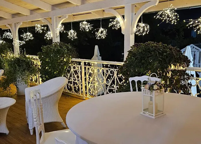 Guest house Palacyk Chojnow