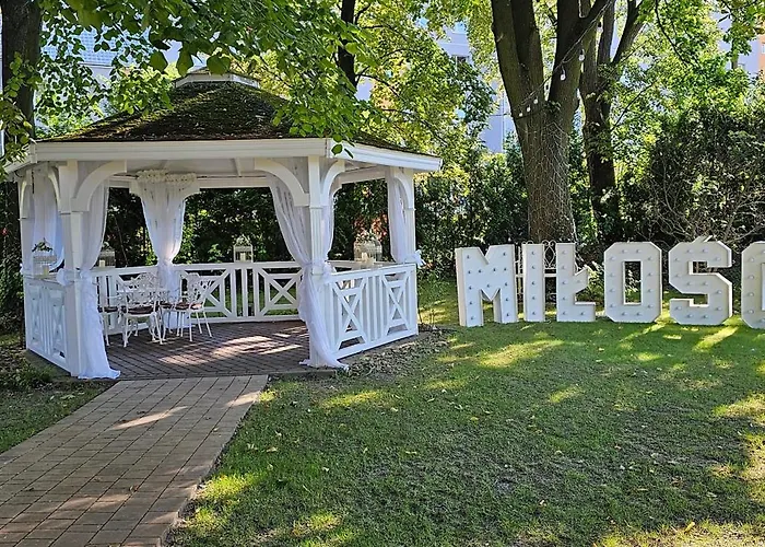 ゲストハウス Palacyk Chojnów