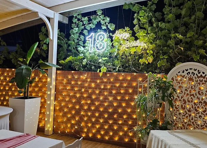 Palacyk ゲストハウス Chojnów